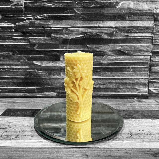 100% Beeswax Honeycomb Flower Candle